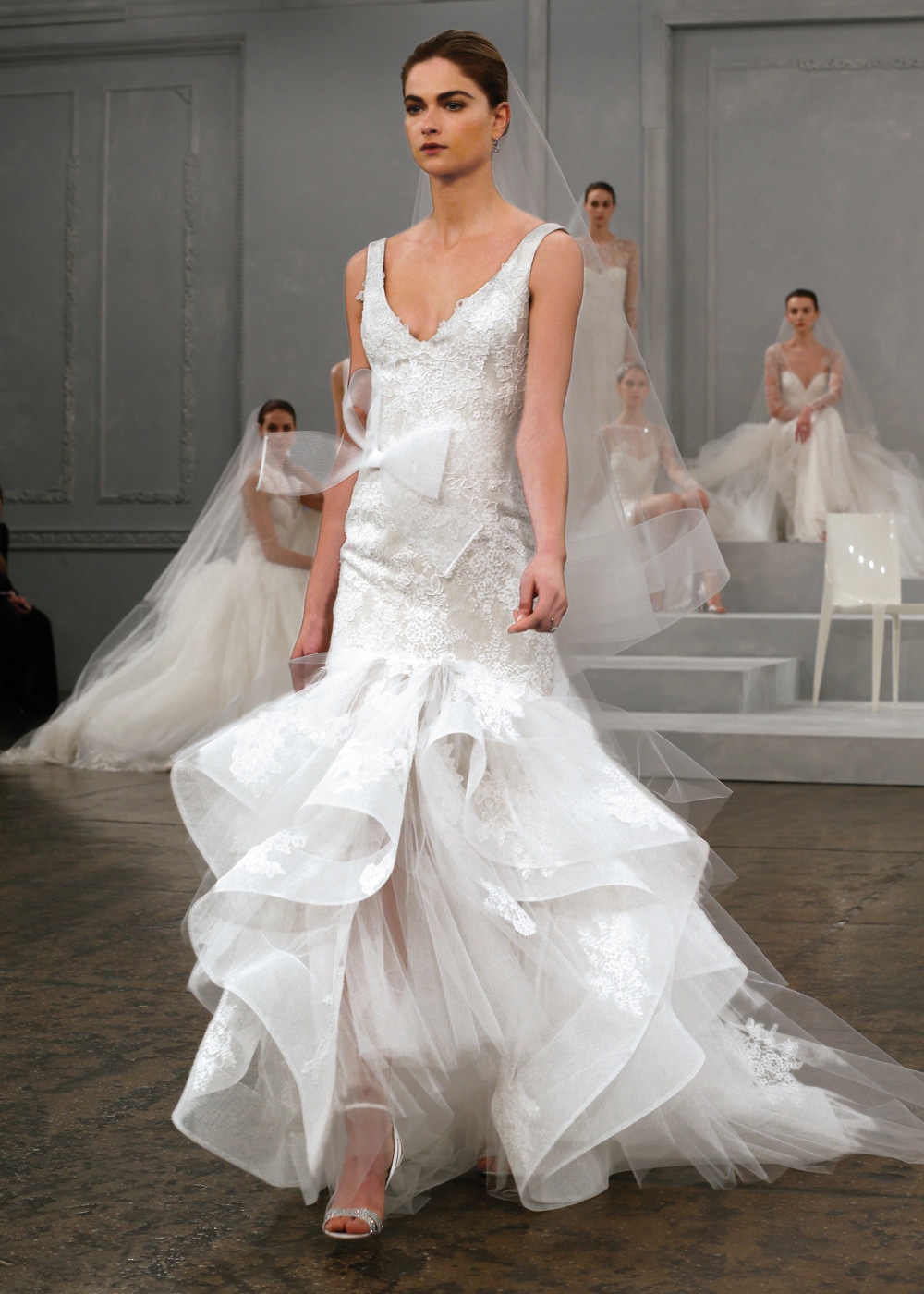 Monique Lhuillier Princess V Neck Trumpet Wedding Gown Monique Lhuillier Teagan