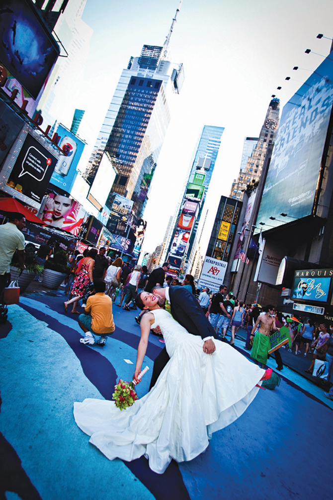 Milton Gil Photographers, Dancing in Manhattan