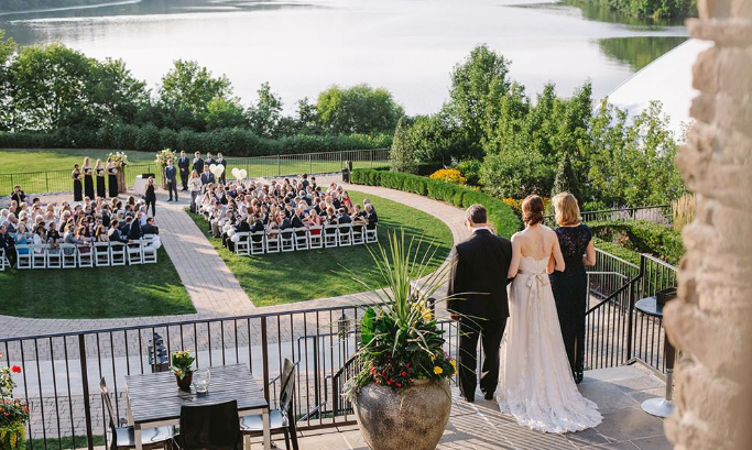 Lake House Inn, A Grand Staircase for Your Wedding Entrance