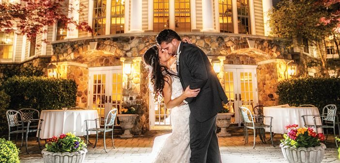 Olde Mill Inn | Creative Themes & Menus Olde Mill Inn, Courtyard Embrace (Gary Flom Photography)