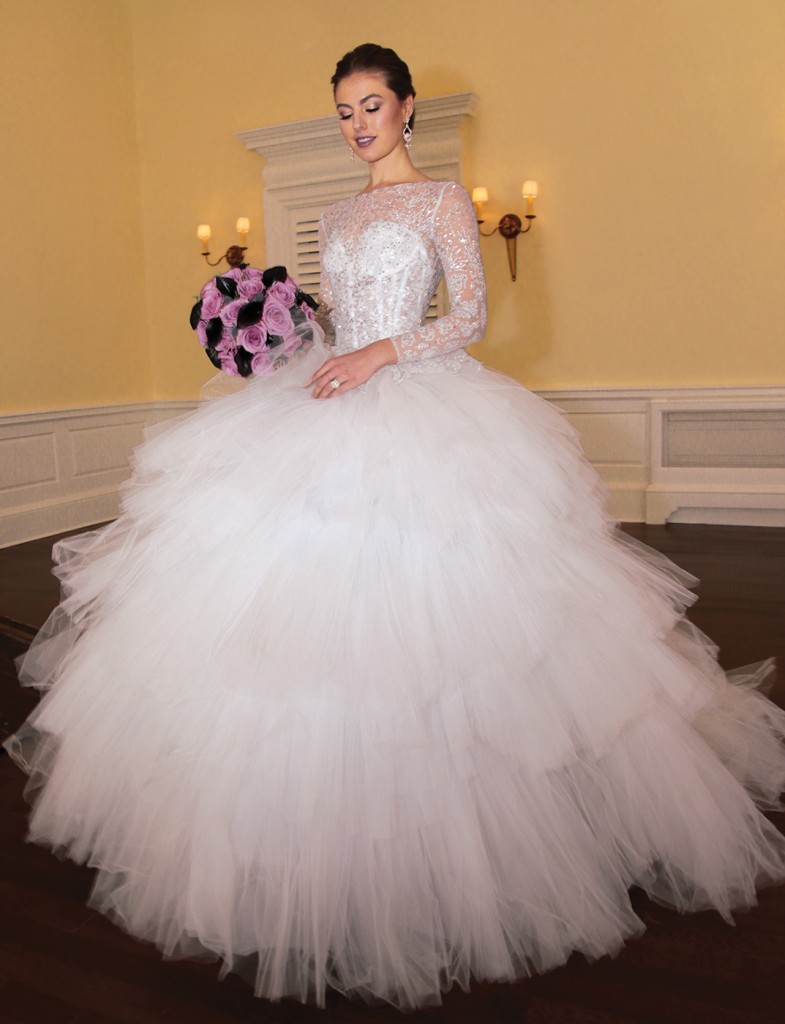 Gown: Lucia Rodriguez (Multi-Tiered Princess, $7800). Ariston Flowers