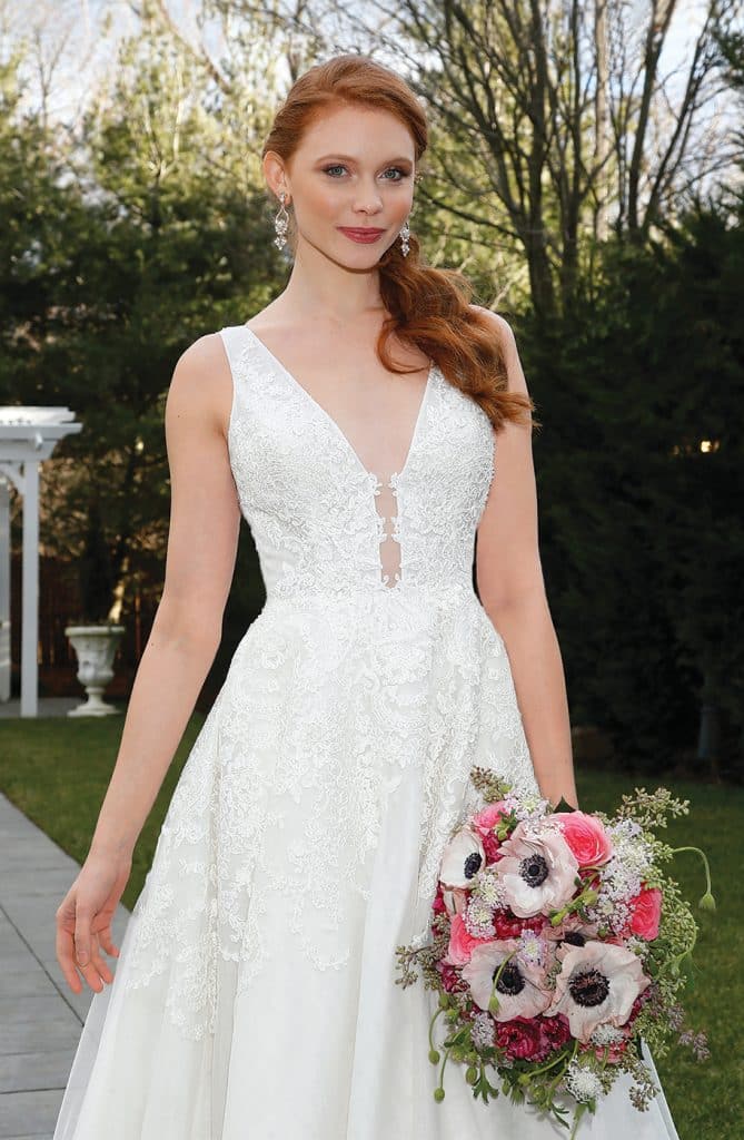 Gown: Jude Jowilson (Olivia). Bouquet: Mitch Kolby Events