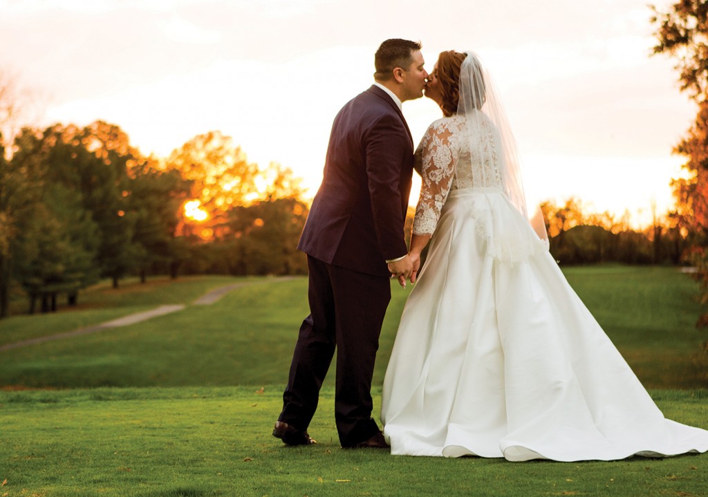 Molly & Gregory's Country Club Wedding at Grand Oaks